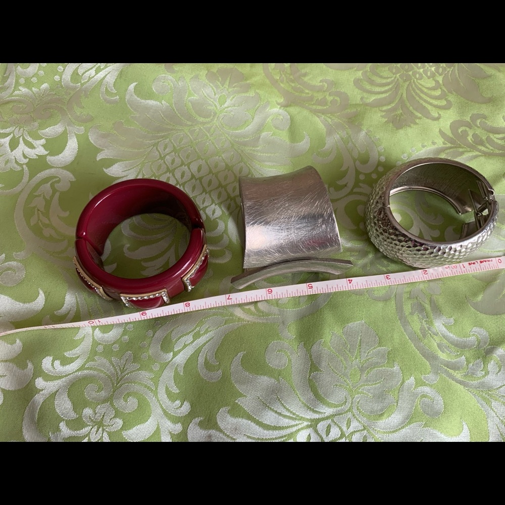 3 Bracelets - image 6